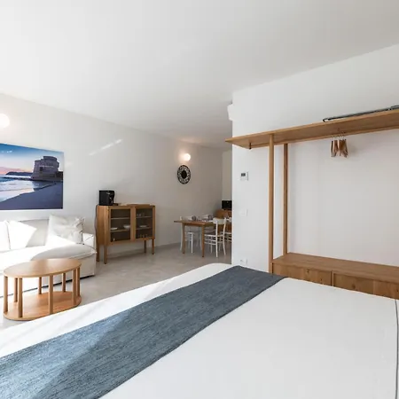 Alaxia Luxury
