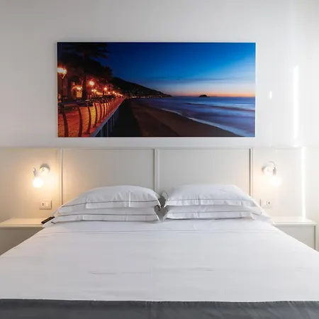 Alaxia Luxury