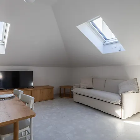 Alaxia Luxury