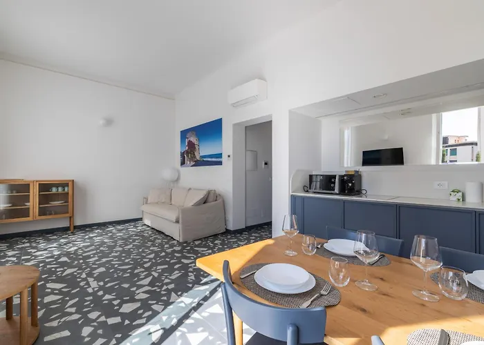 Alaxia Exclusive Alassio