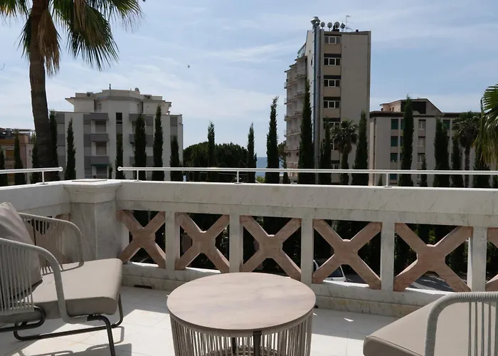 Alaxia Exclusive Apartment *