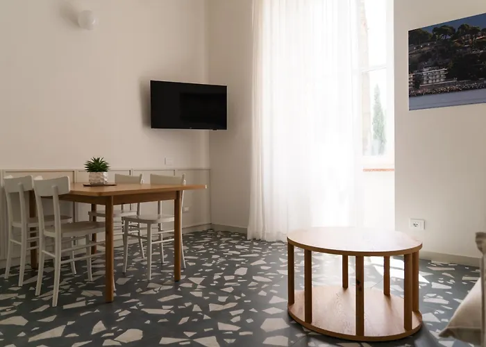 Alaxia Exclusive Alassio